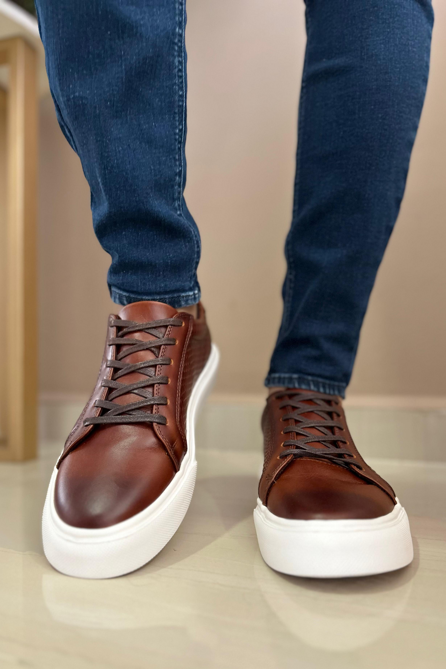 SNEAKER BOLIVAR - EN CUERO - PARA HOMBRE - REF: 602
