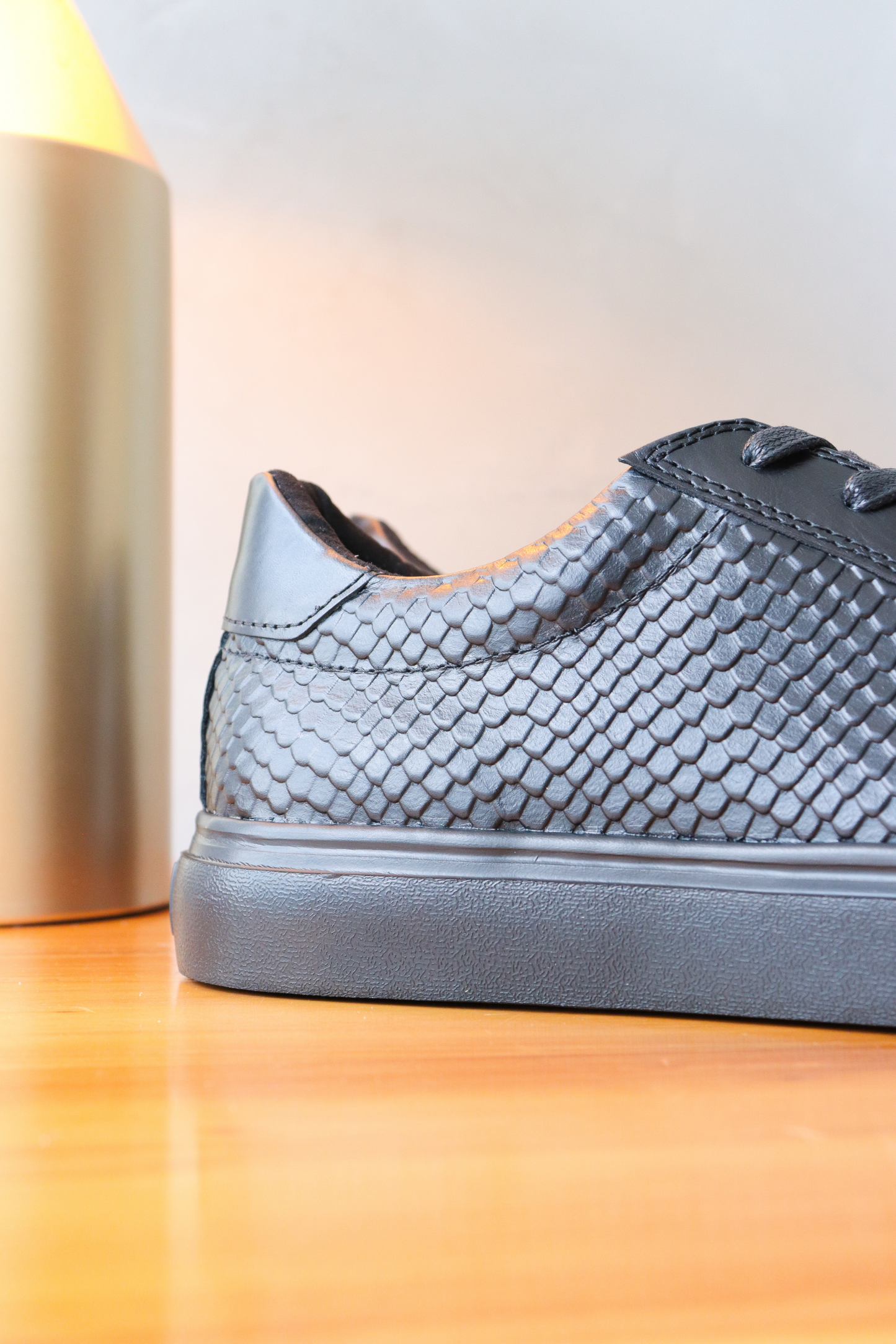 SNEAKERS KAI - PARA HOMBRE - EN CUERO - REF: 602
