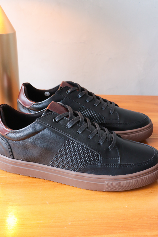SNEAKERS MEW - PARA HOMBRE - EN CUERO - REF: 575