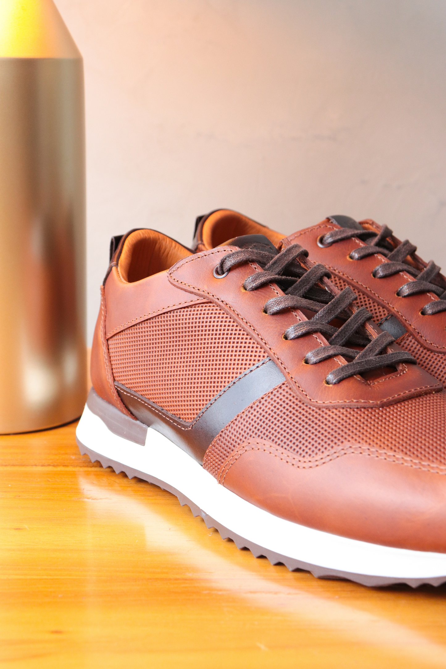 SNEAKER QUIRK - EN CUERO - PARA HOMBRE - REF: B44