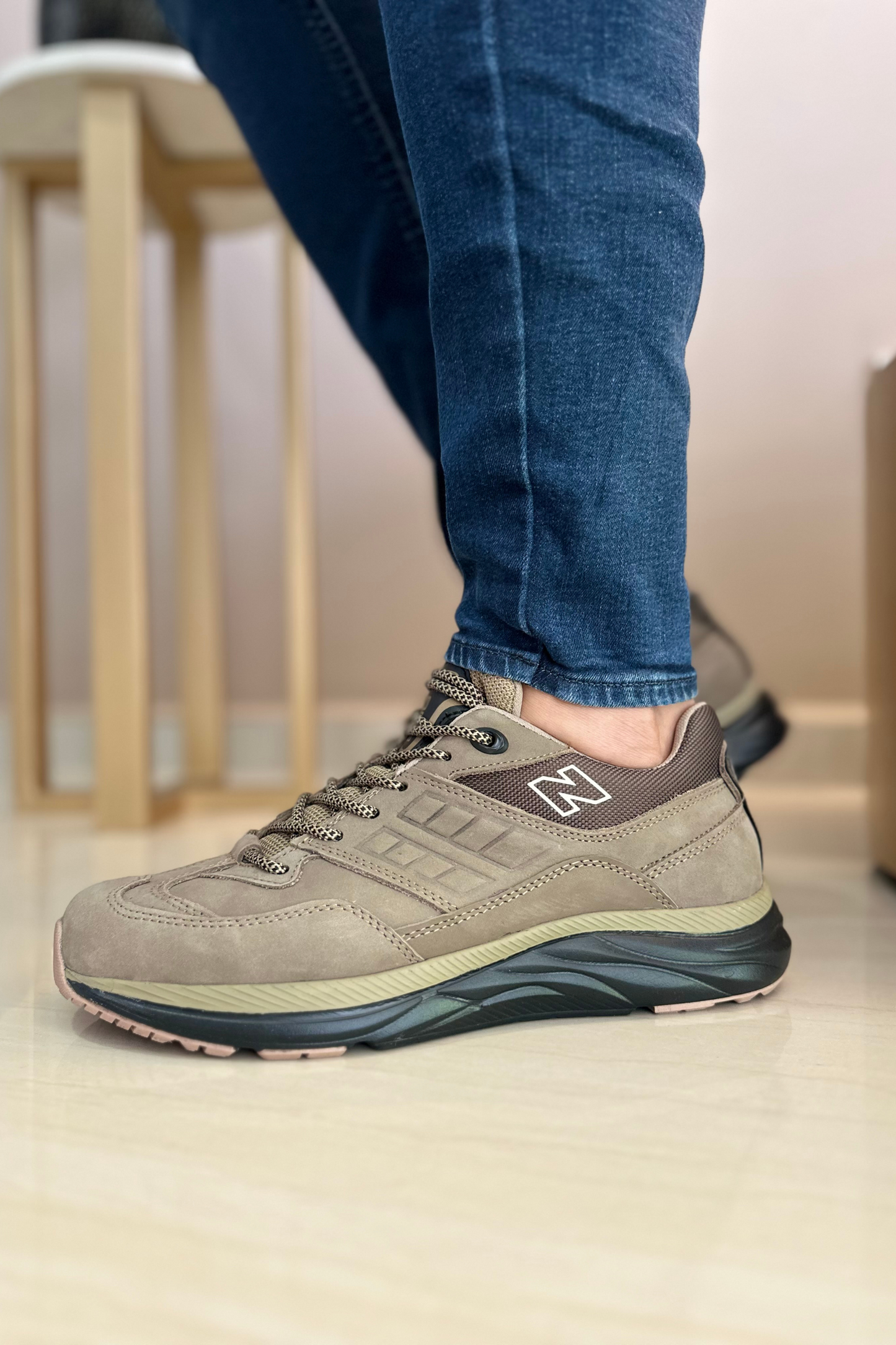 SNEAKER CHAD - EN CUERO - PARA HOMBRE