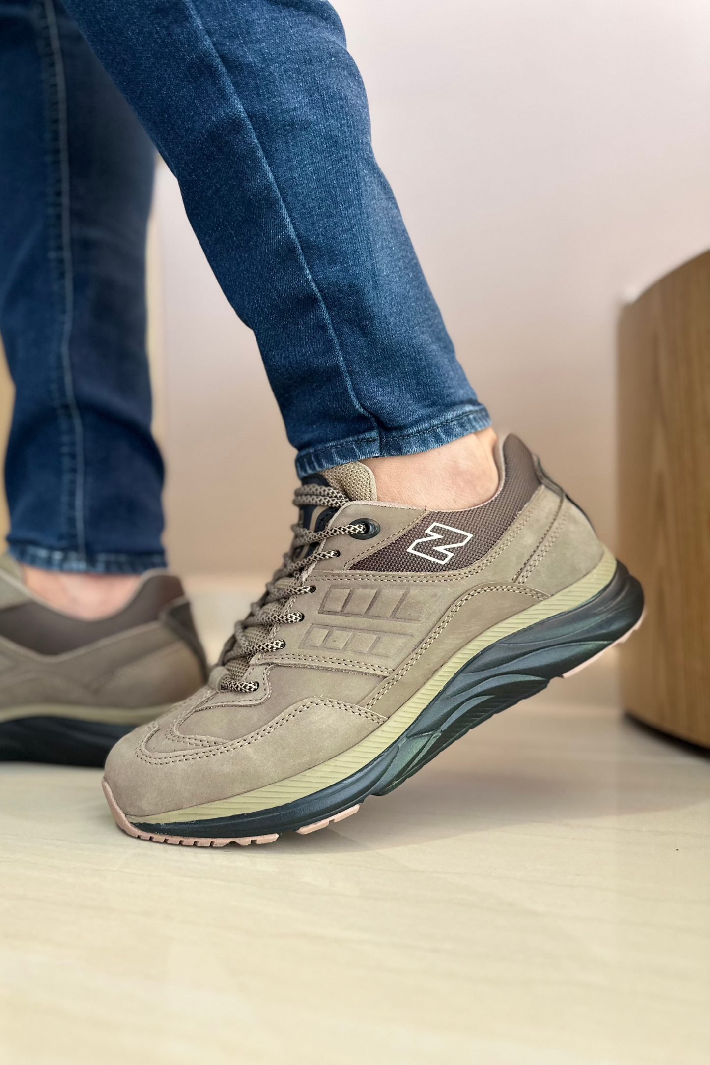 SNEAKER CHAD - EN CUERO - PARA HOMBRE