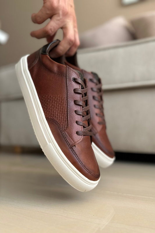 SNEAKERS MEW - PARA HOMBRE - EN CUERO - REF: 575