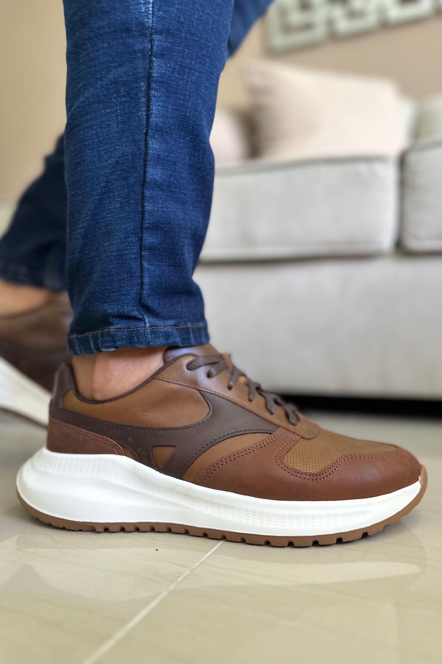 SNEAKERS QUERETARO - PARA HOMBRE - EN CUERO
