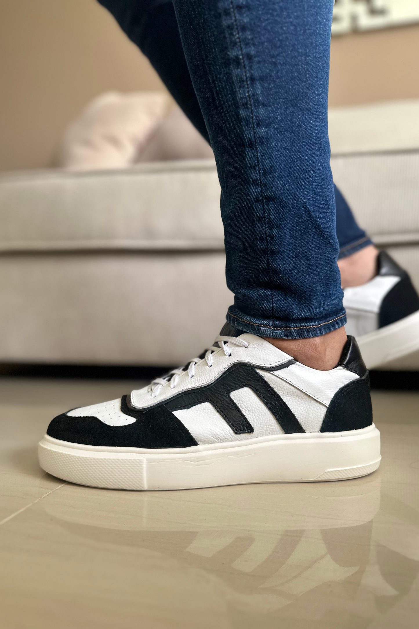 SNEAKER MOJABI - EN CUERO - PARA HOMBRE - REF: 616