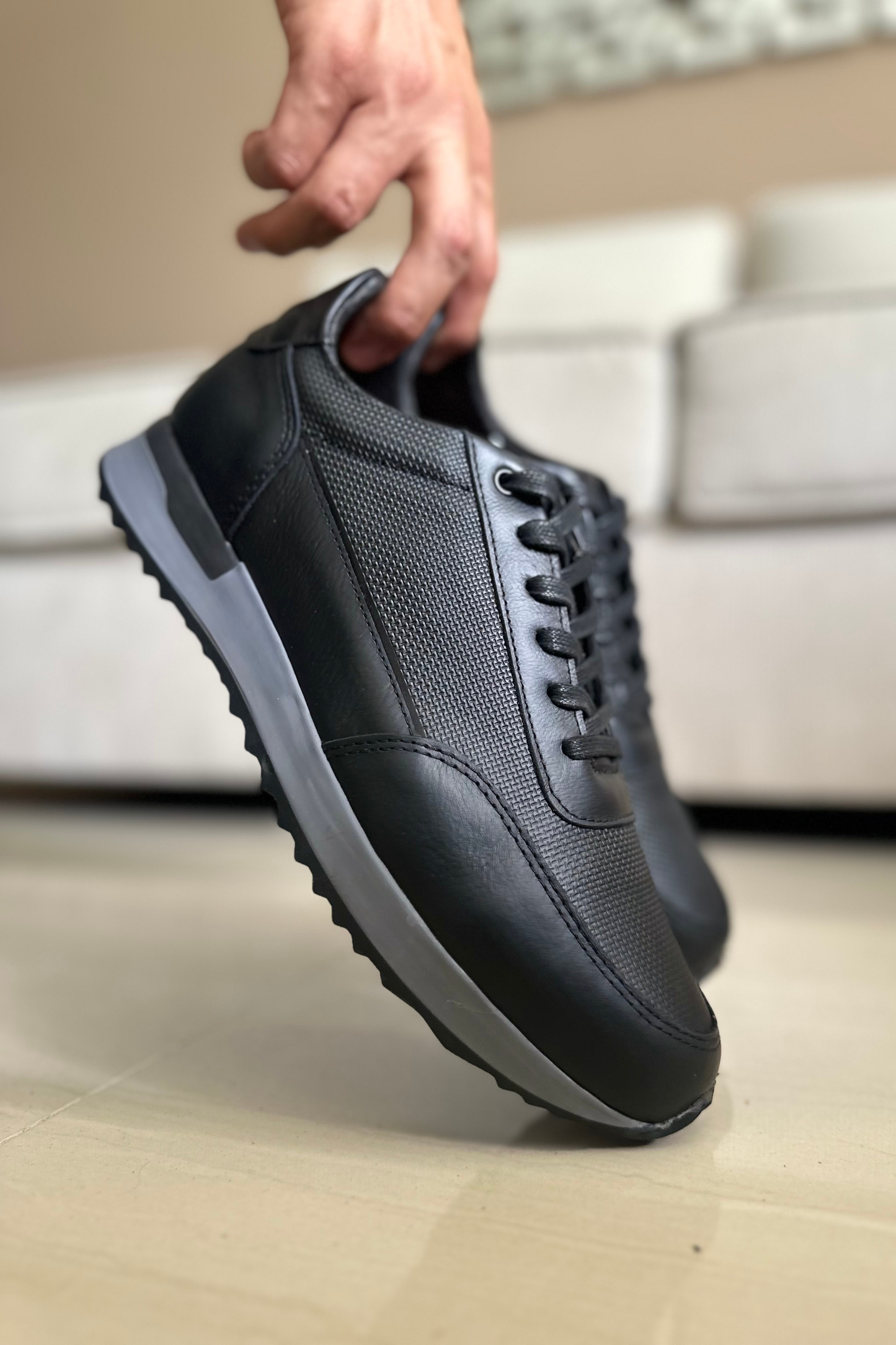 SNEAKER BUMBAII - EN CUERO - PARA HOMBRE - REF: ANT 431