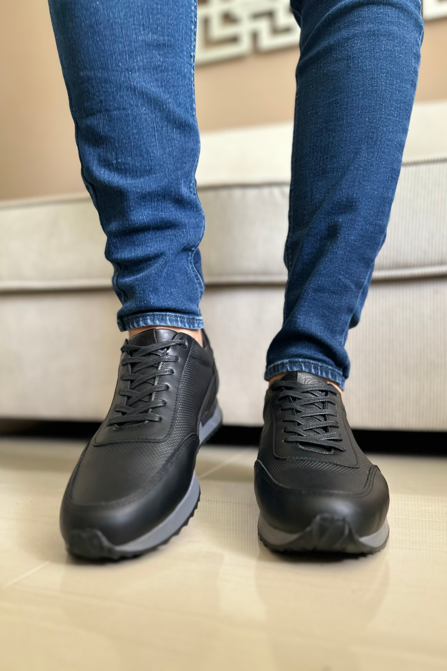 SNEAKER BUMBAII - EN CUERO - PARA HOMBRE - REF: ANT 431