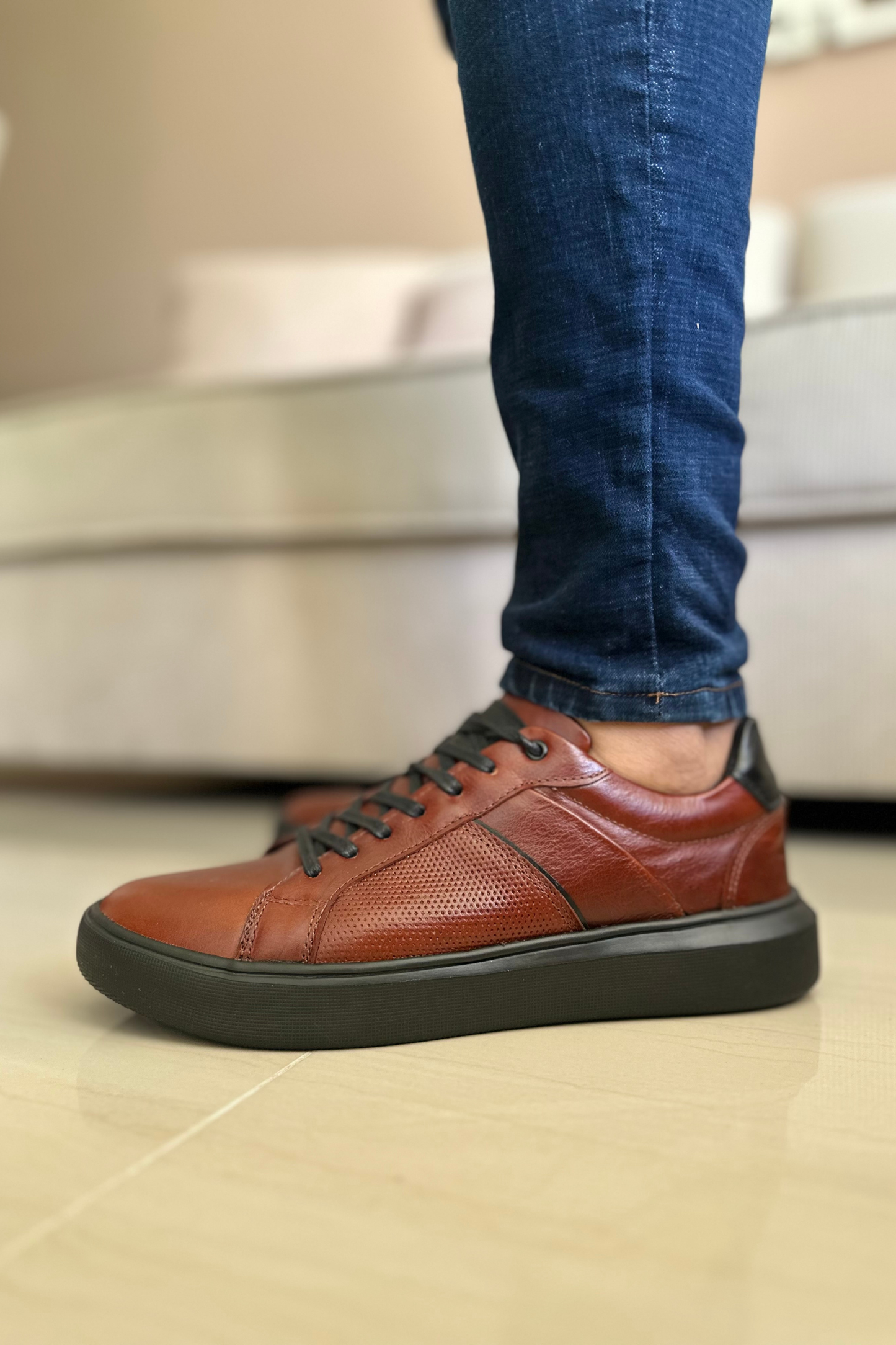 SNEAKER OLISE - EN CUERO - PARA HOMBRE