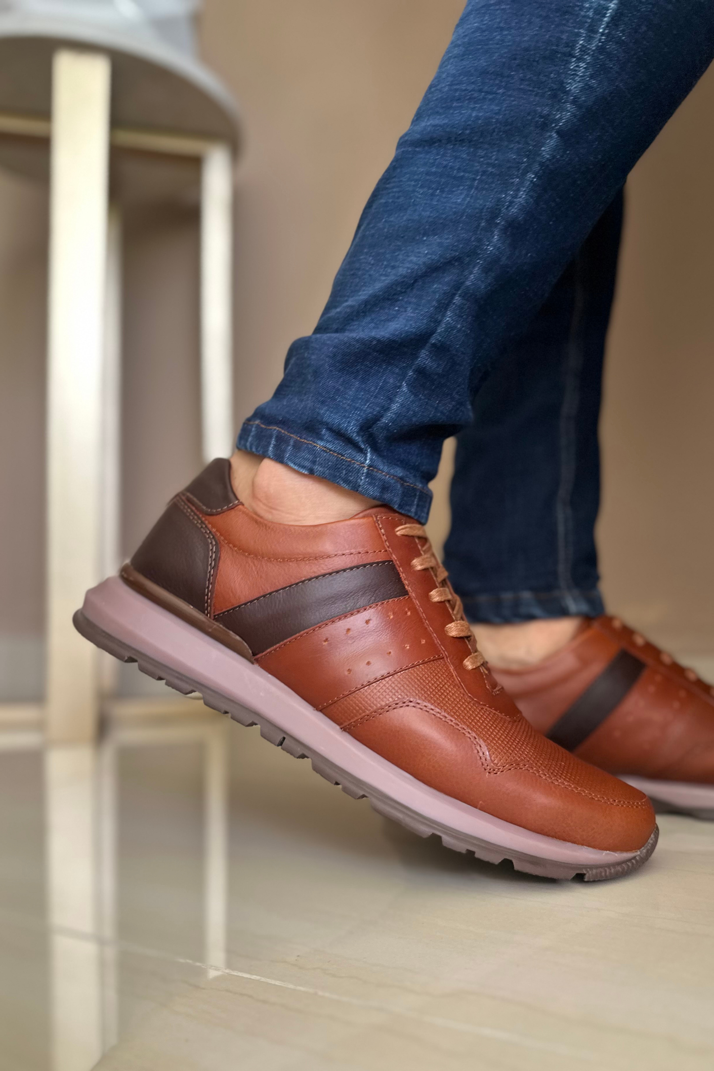 SNEAKER LENOIS - EN CUERO - PARA HOMBRE REF: FRK 2823