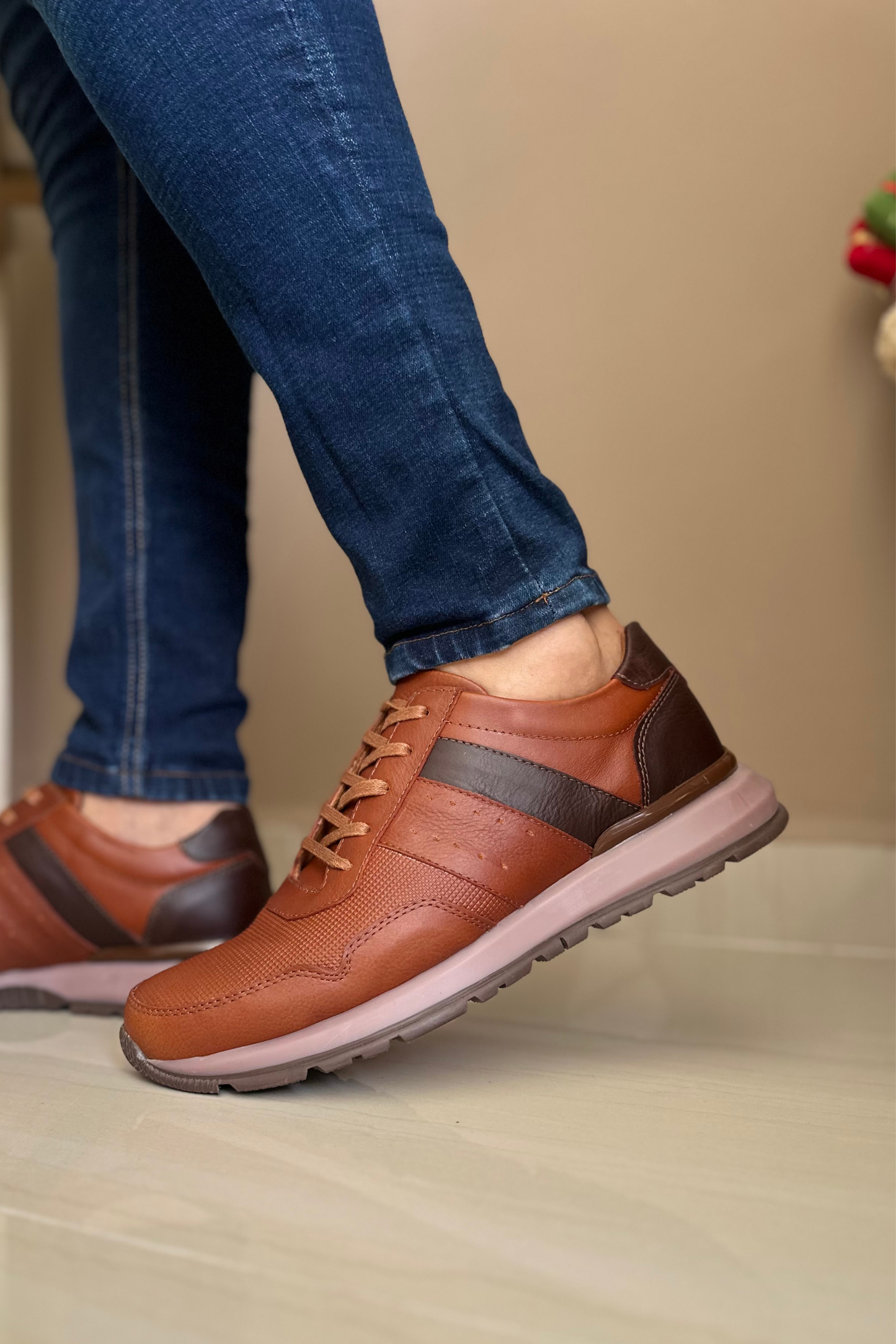 SNEAKER LENOIS - EN CUERO - PARA HOMBRE REF: FRK 2823