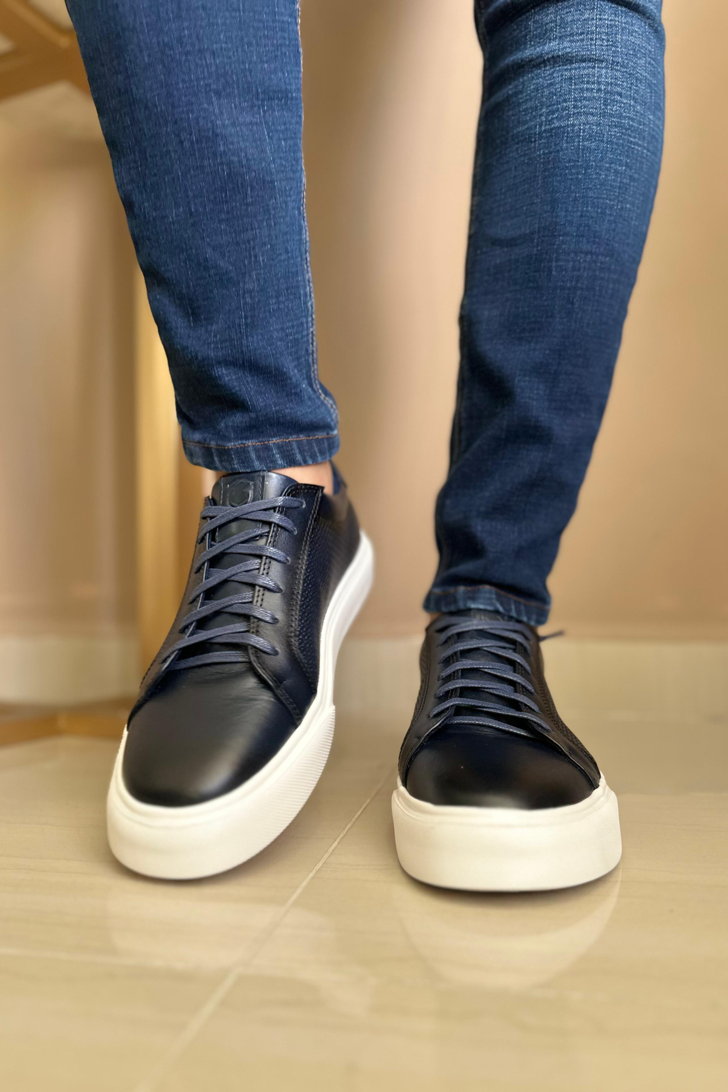SNEAKER DOGGY - EN CUERO - PARA HOMBRE - REF: 602