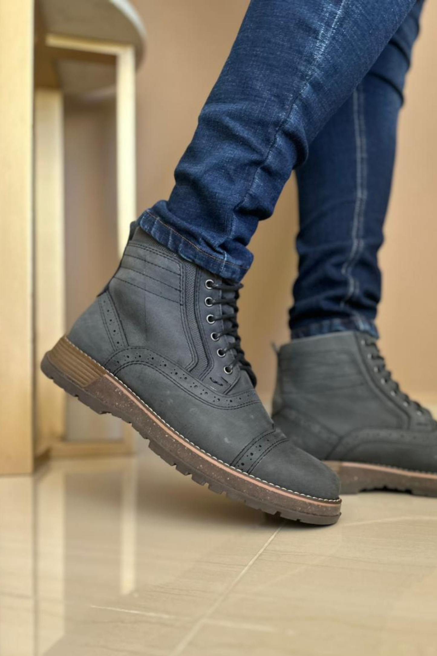 BOTAS FRACTAL - EN CUERO - PARA HOMBRE - REF: TUNJA