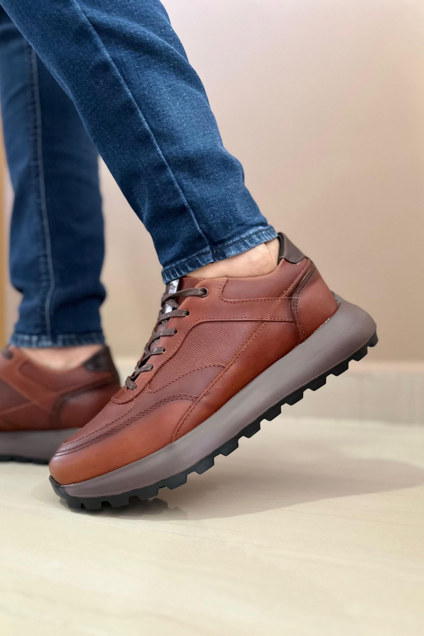SNEAKERS ROCKO - CUERO SELECTO - PARA HOMBRE - REF: C22