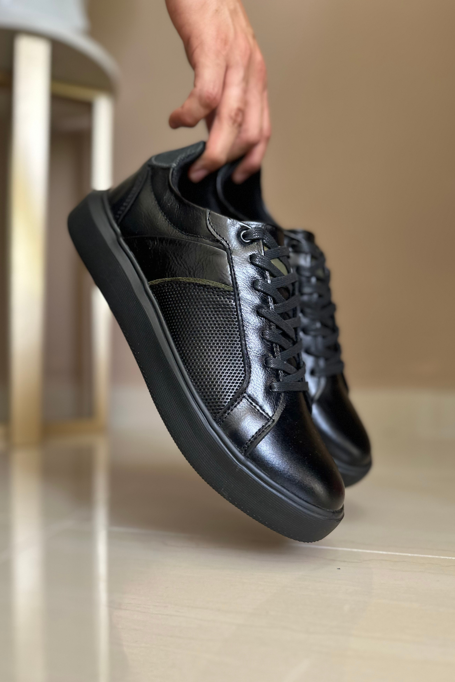 SNEAKER TOREC - EN CUERO - PARA HOMBRE - REF: SPN 3220