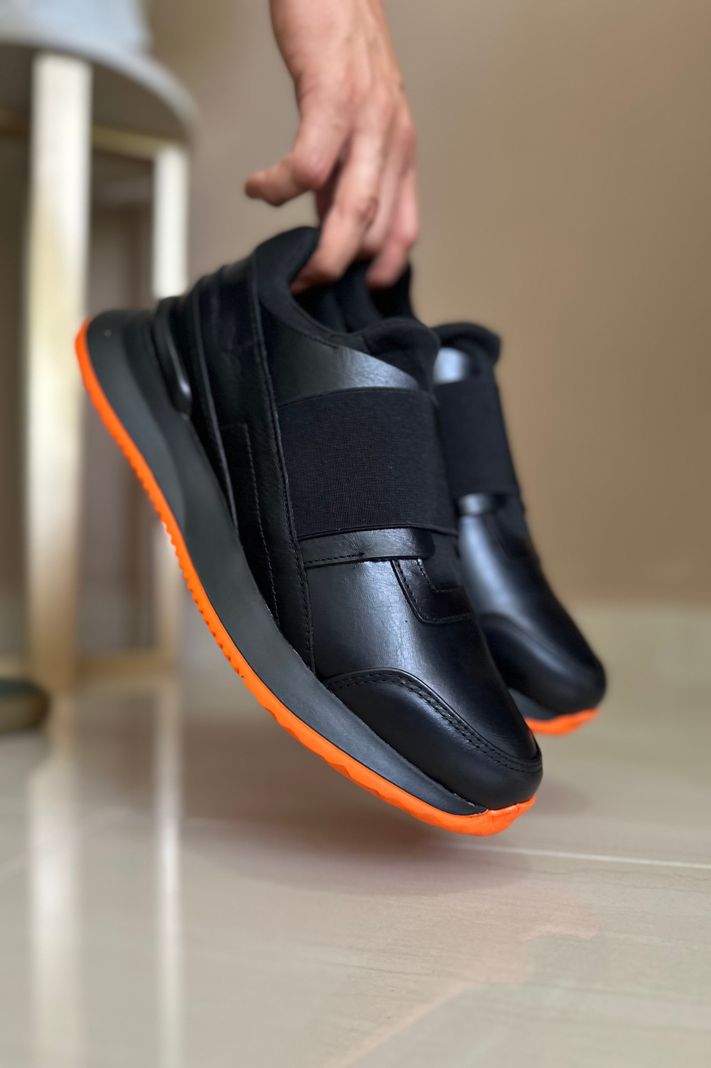 SNEAKERS LITTLE - PARA HOMBRE - EN CUERO REF: D17