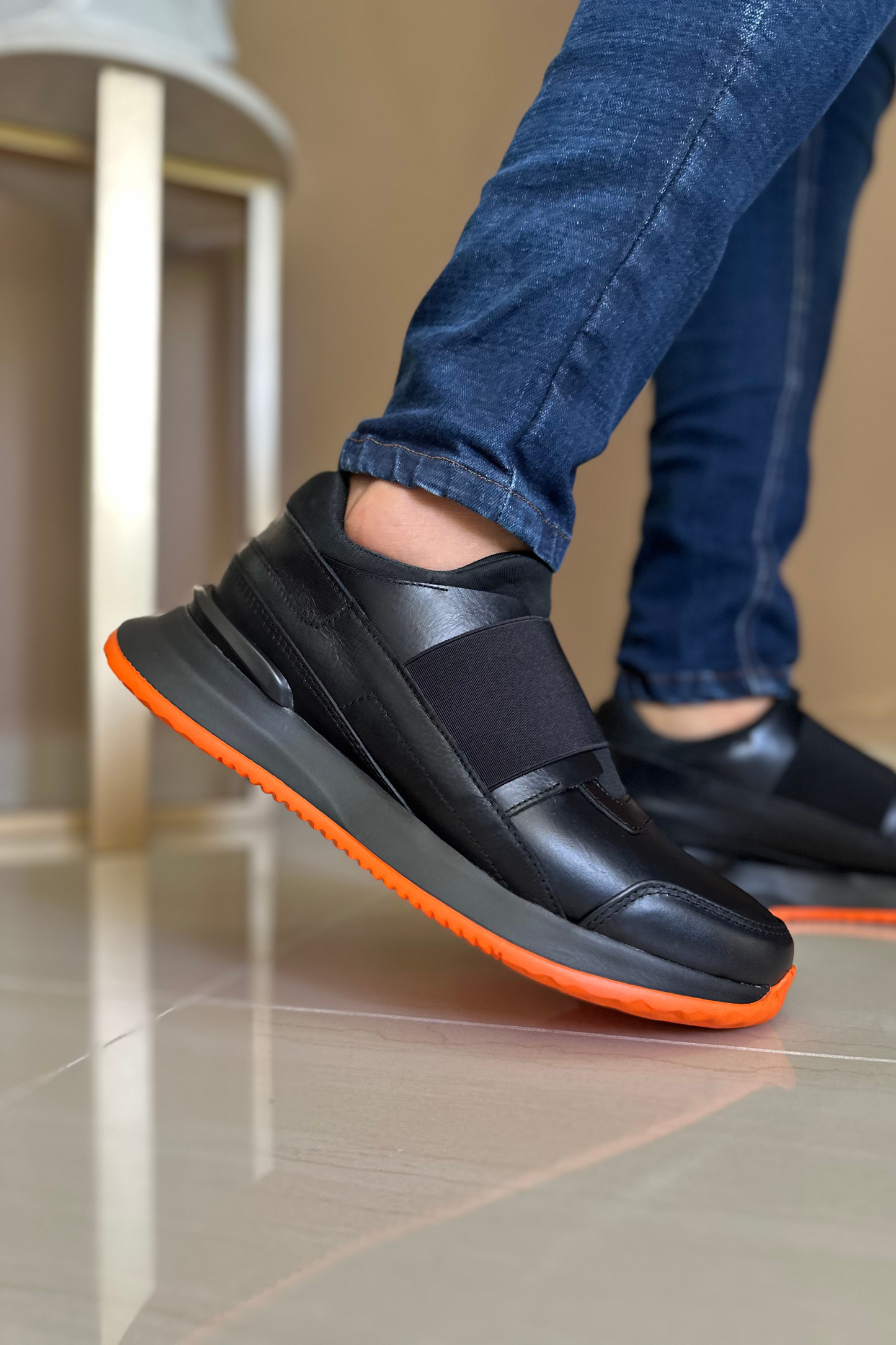 SNEAKERS LITTLE - PARA HOMBRE - EN CUERO REF: D17