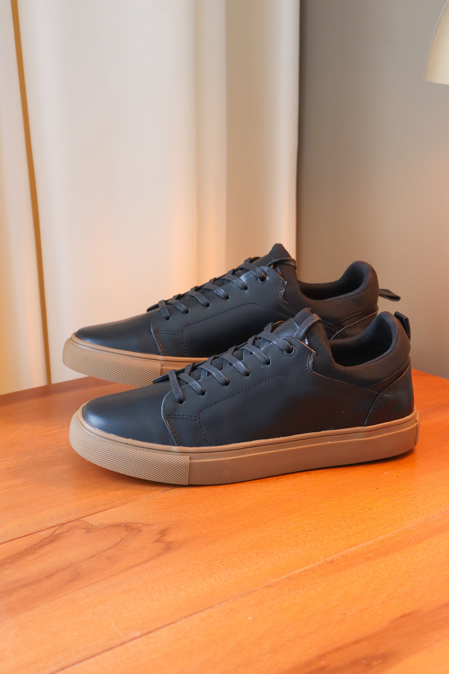 SNEAKERS JETT - PARA HOMBRE - CUERO