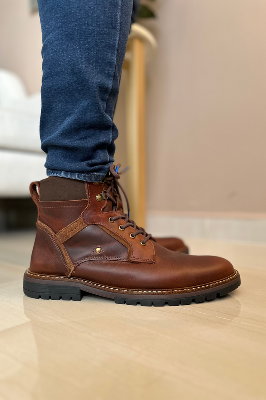 BOTAS TEN - EN CUERO - PARA HOMBRE - REF: CLK 909