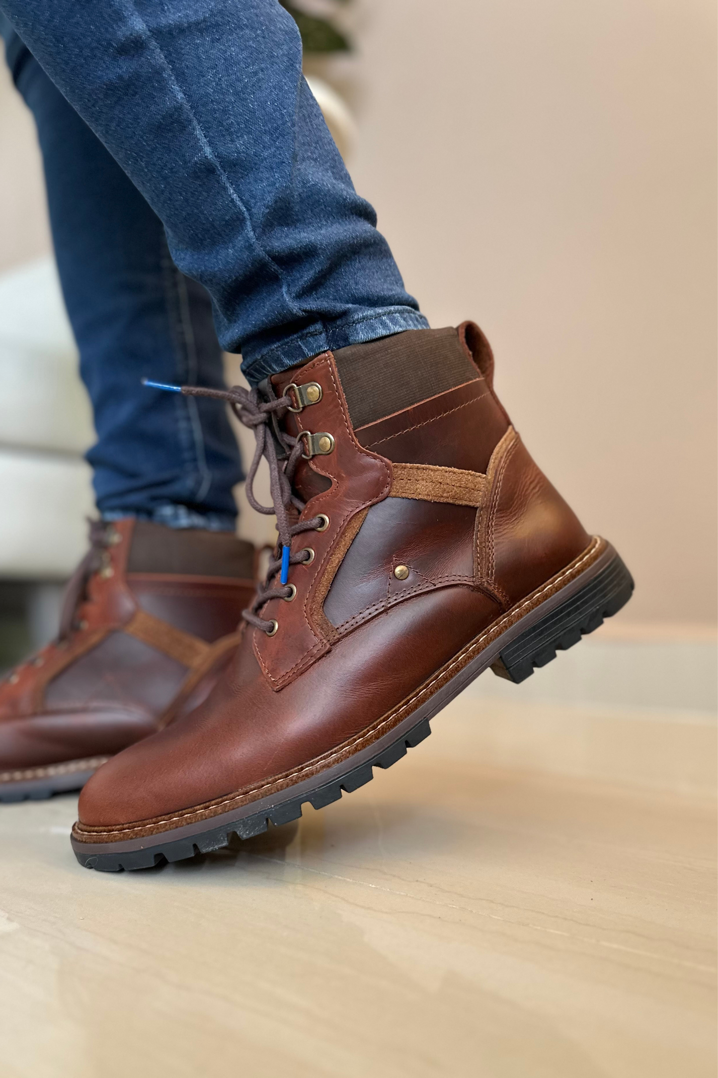 BOTAS TEN - EN CUERO - PARA HOMBRE - REF: CLK 909