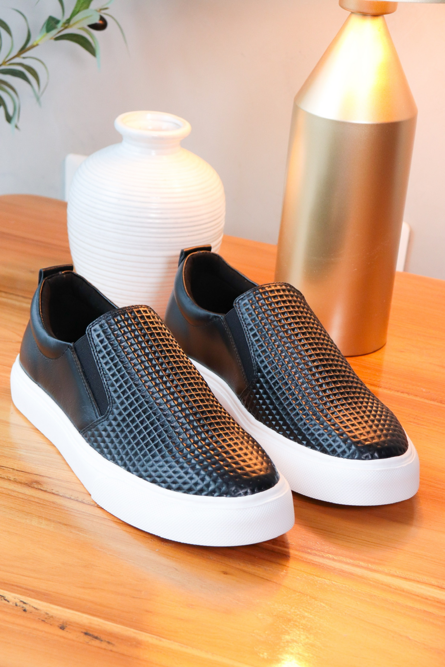 SNEAKER TEKNO - EN CUERO - PARA HOMBRE - REF: 604