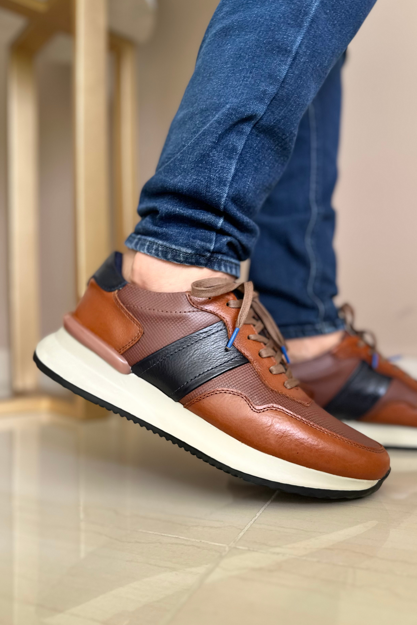 SNEAKER STREET - EN CUERO - PARA HOMBRE - REF: ADO 6416
