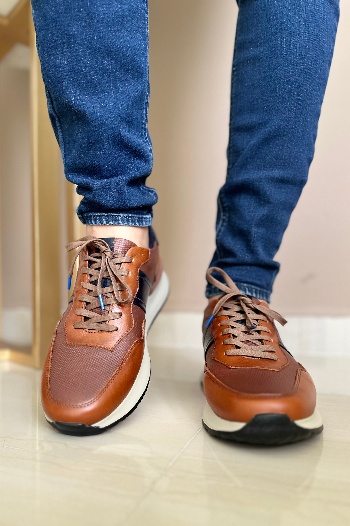 SNEAKER STREET - EN CUERO - PARA HOMBRE - REF: ADO 6416