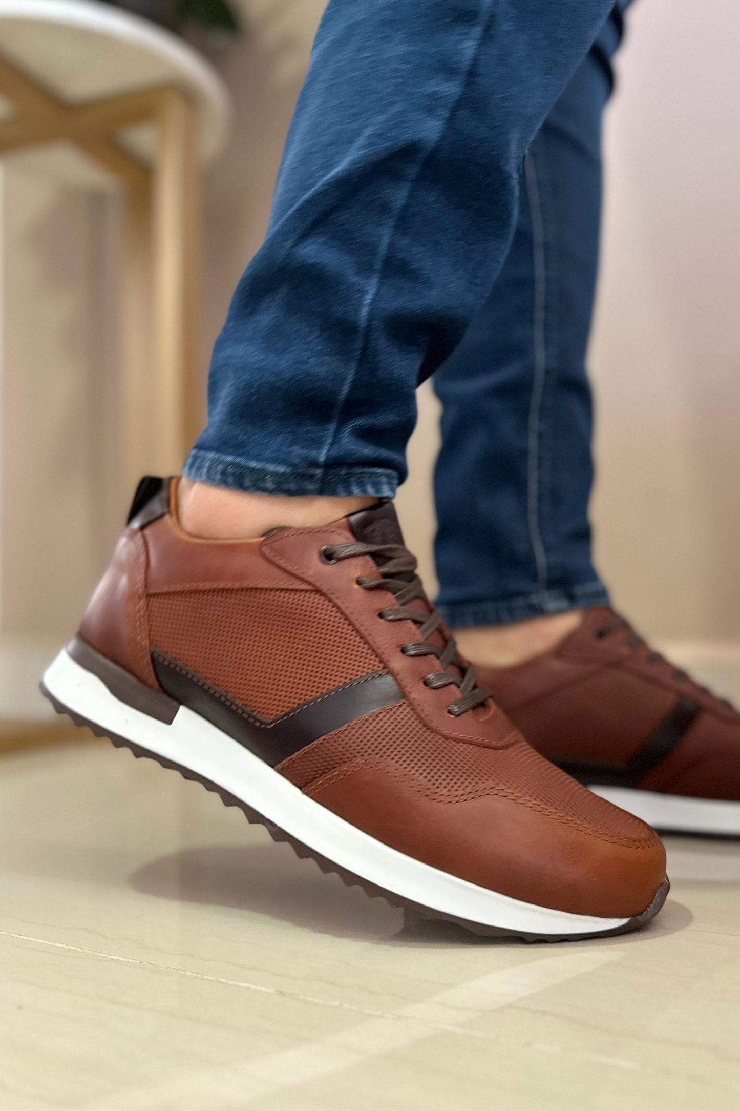 SNEAKER QUIRK - EN CUERO - PARA HOMBRE - REF: B44