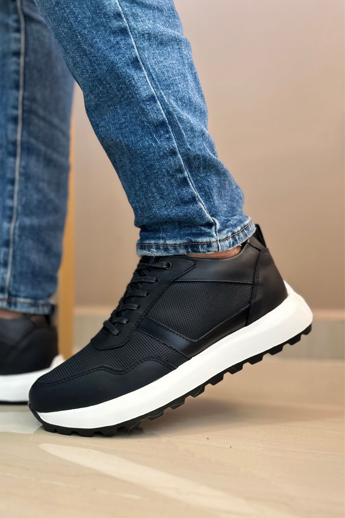 SNEAKER MINE - EN CUERO - PARA HOMBRE - REF: B44