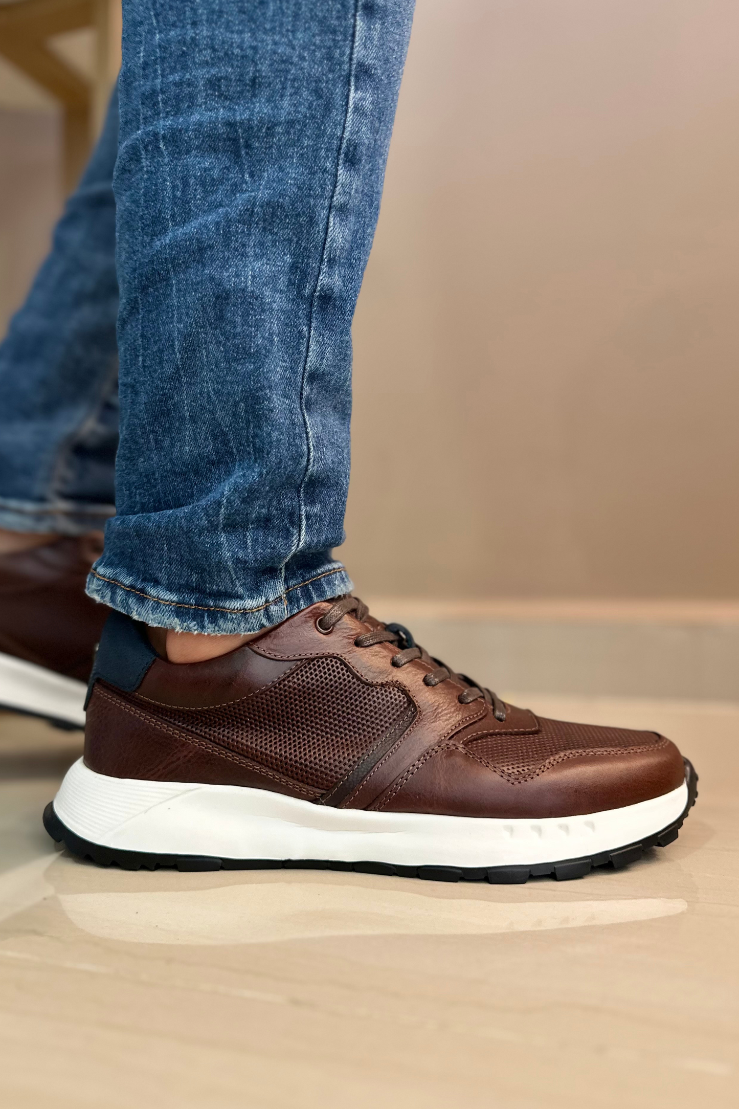 SNEAKER POLTER - EN CUERO - PARA HOMBRE - REF: 3211