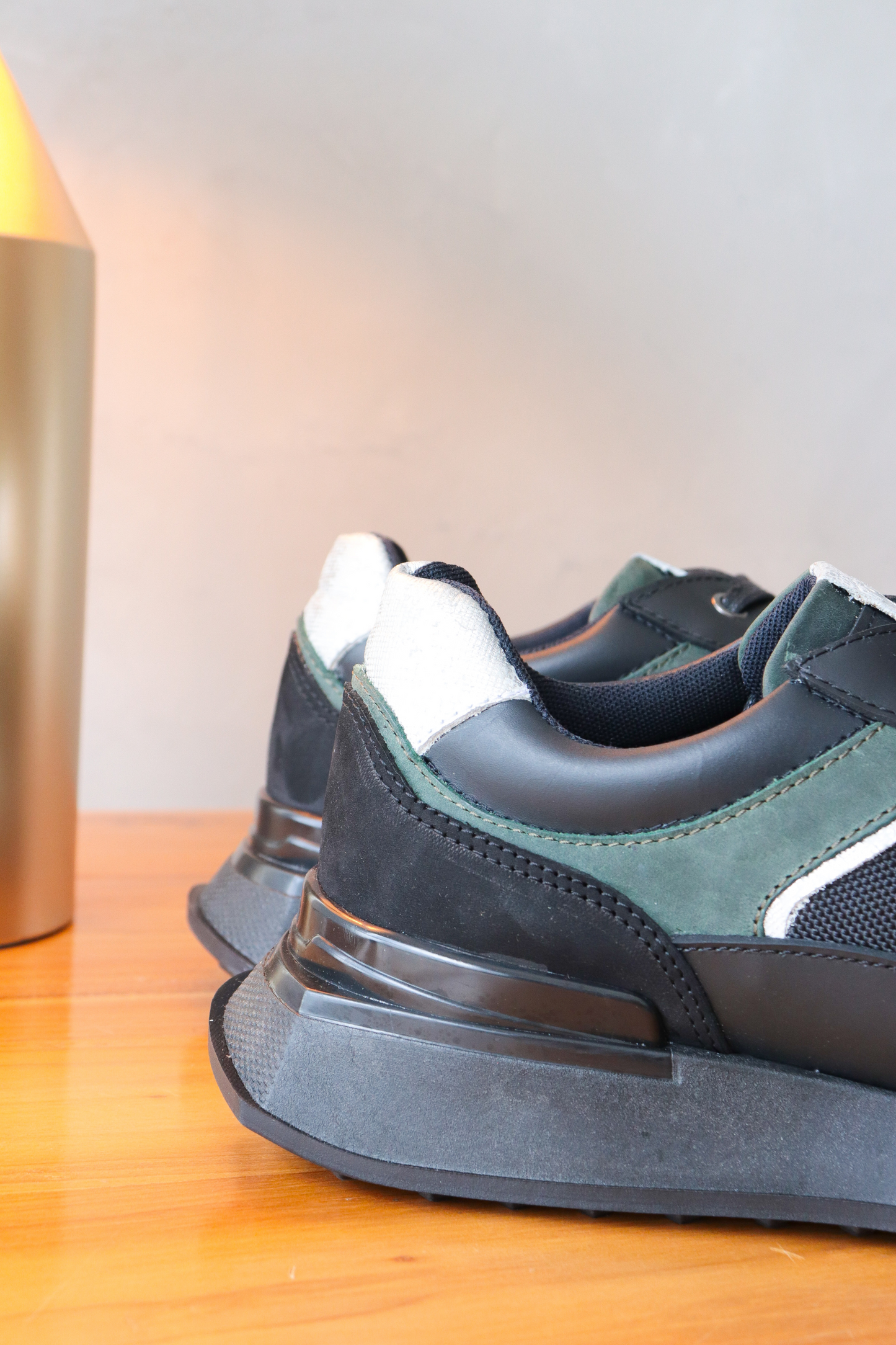 SNEAKER GIO - EN CUERO - PARA HOMBRE - REF: CLK 2123