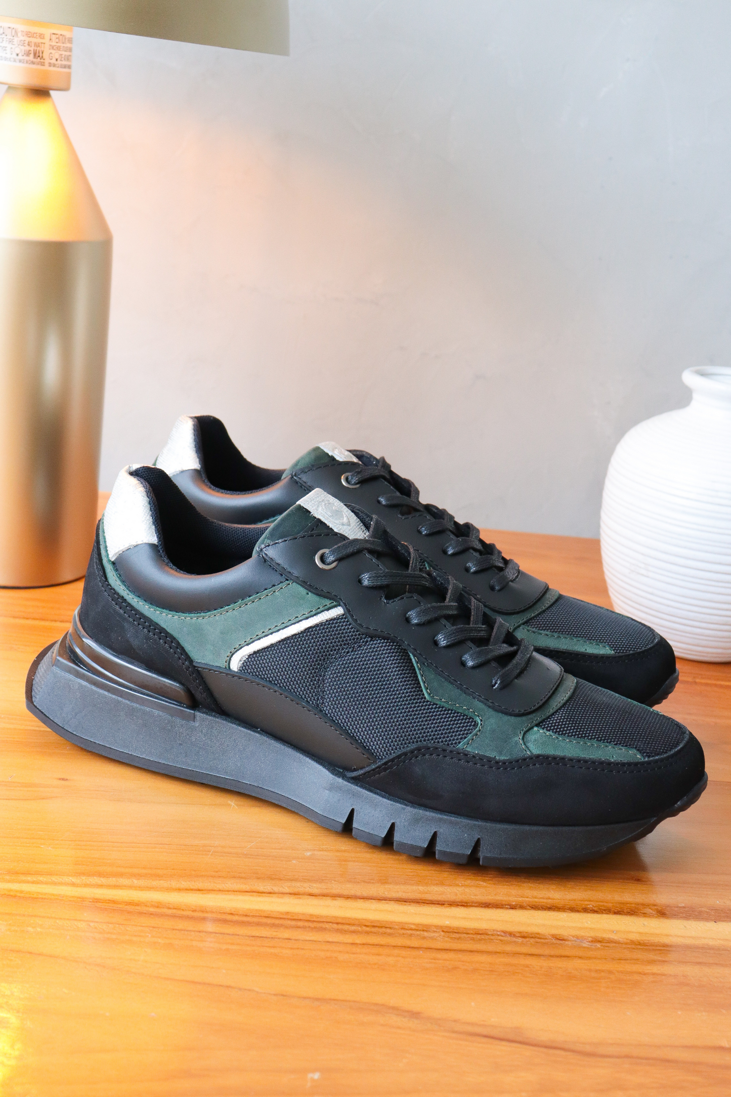 SNEAKER GIO - EN CUERO - PARA HOMBRE - REF: CLK 2123