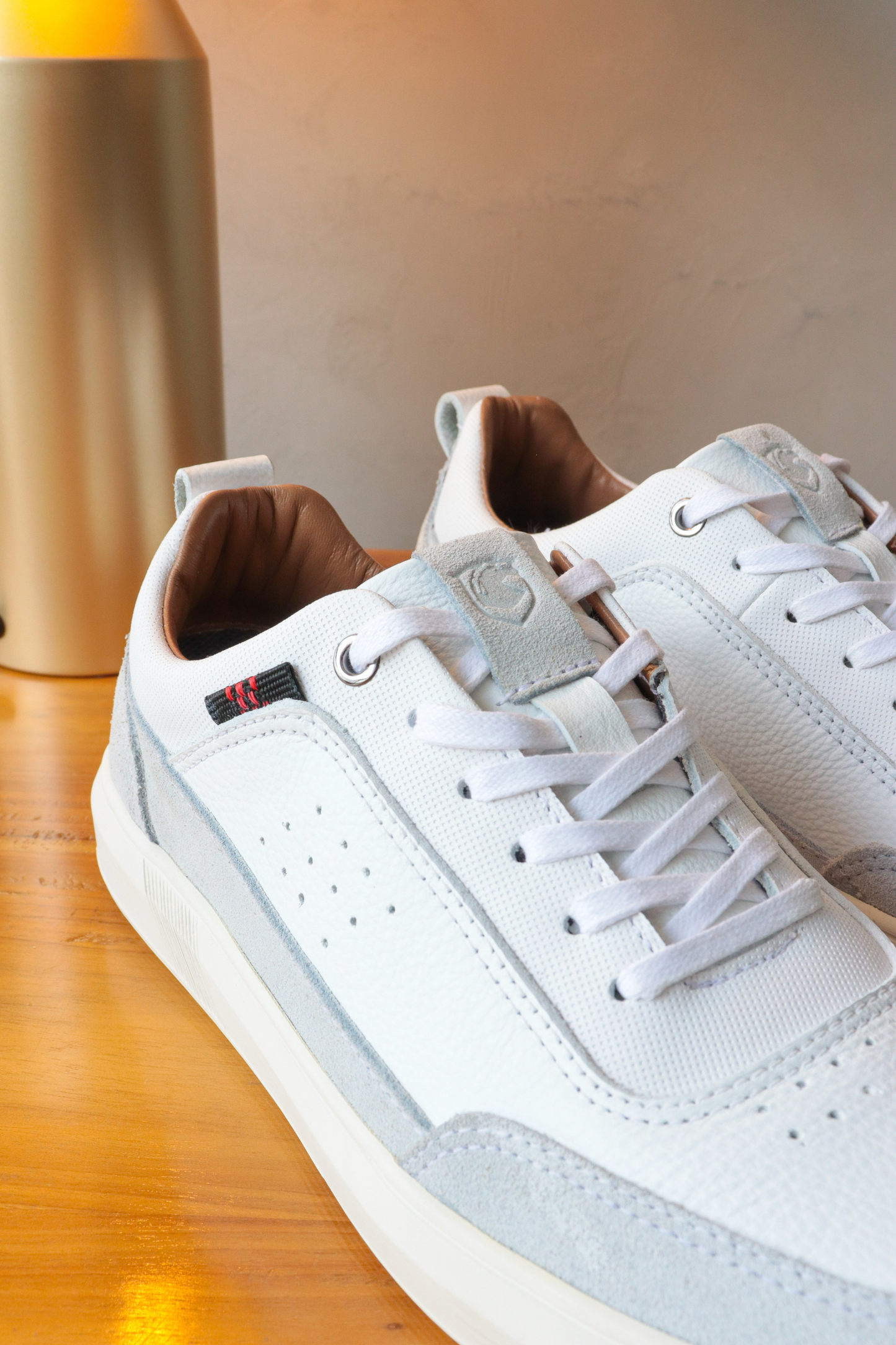 SNEAKER DRAMPA - EN CUERO - PARA HOMBRE - REF: CLK 2142
