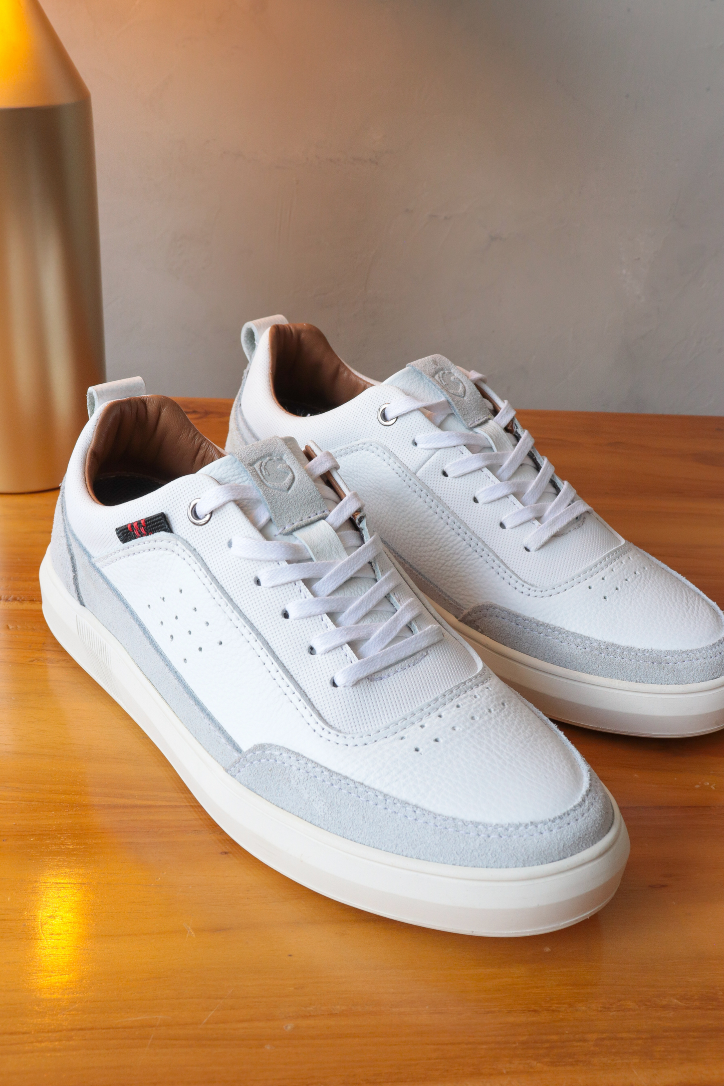 SNEAKER DRAMPA - EN CUERO - PARA HOMBRE - REF: CLK 2142