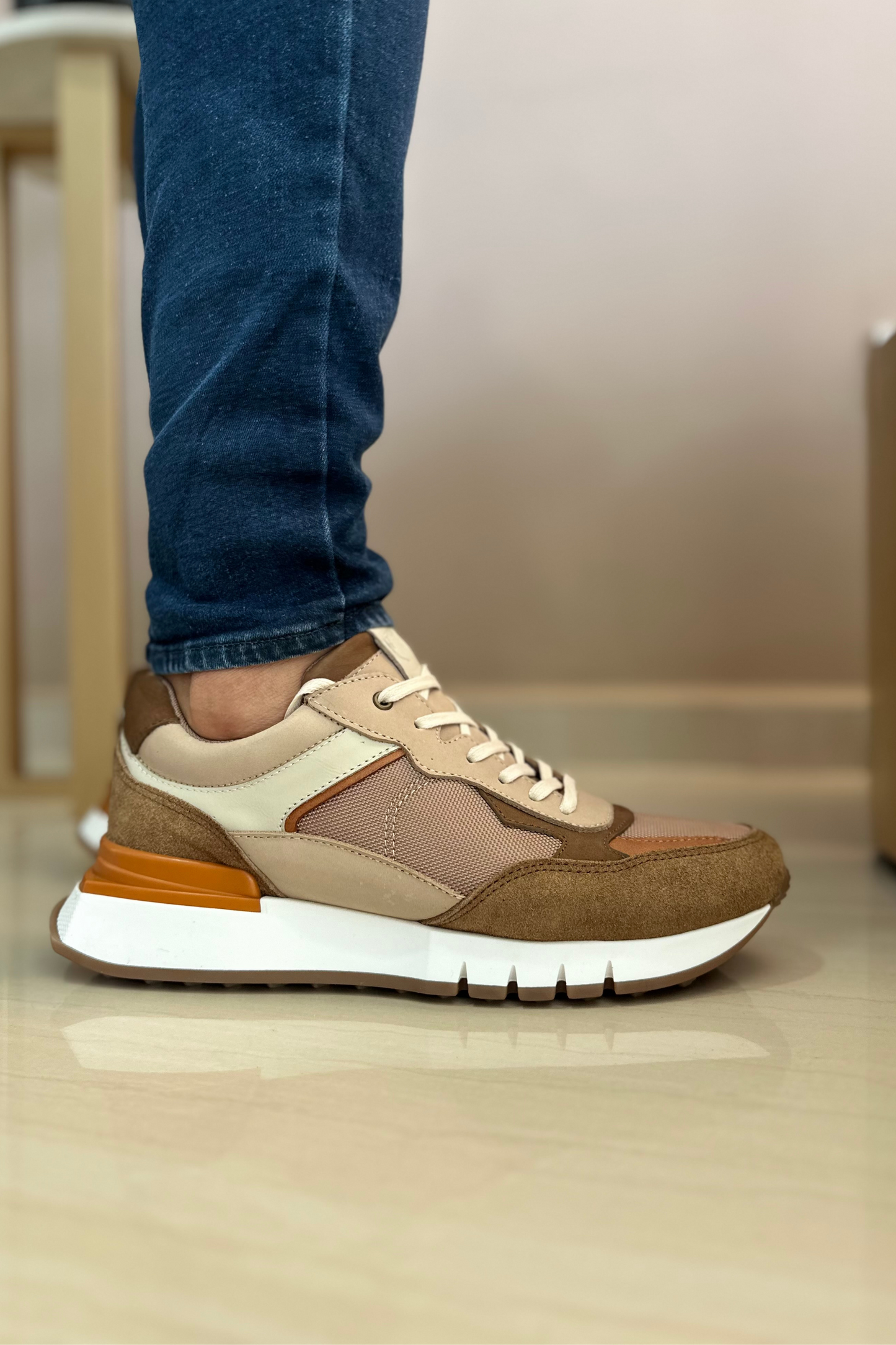 SNEAKER GIO - EN CUERO - PARA HOMBRE - REF: CLK 2123