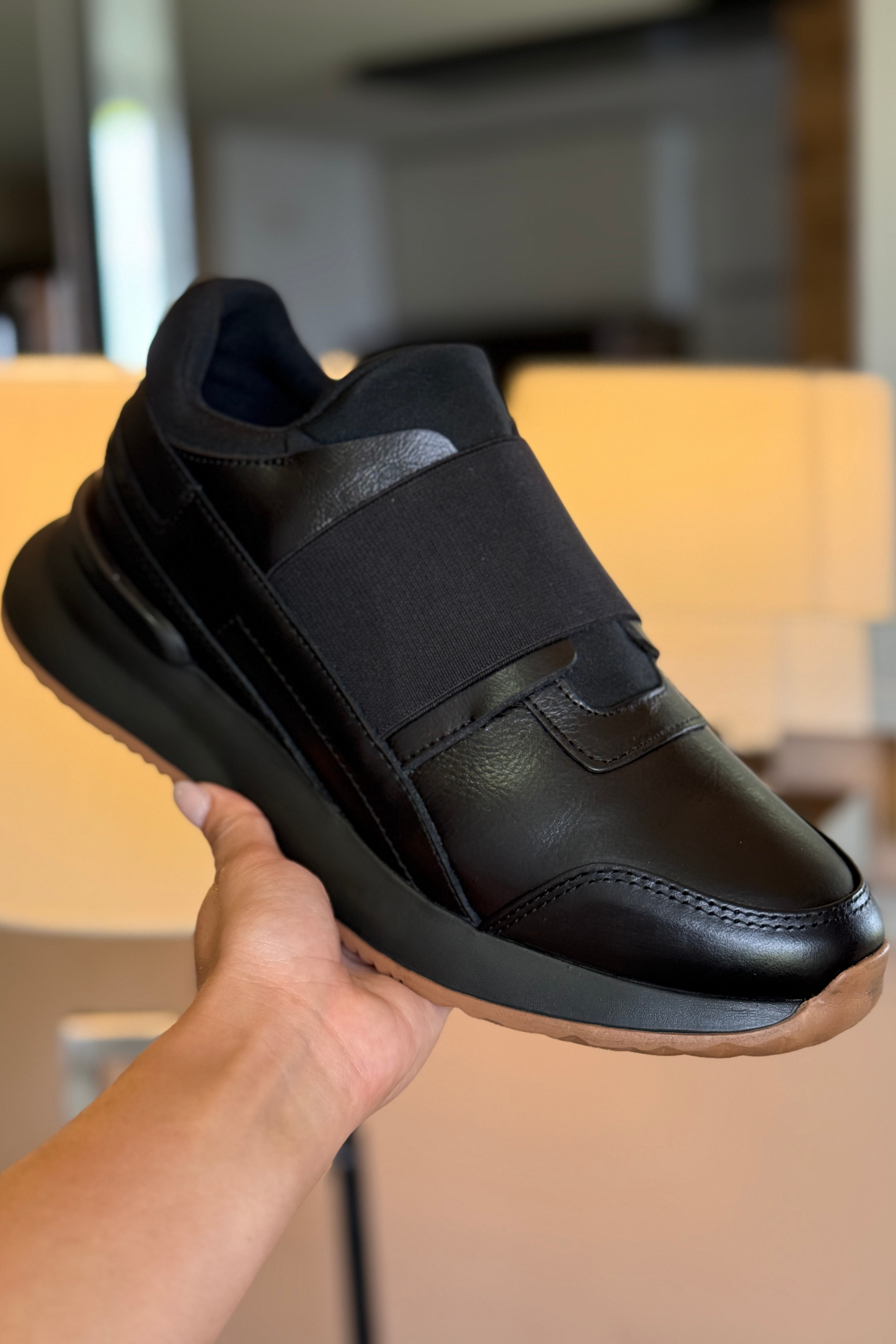 SNEAKERS LITTLE - PARA HOMBRE - EN CUERO