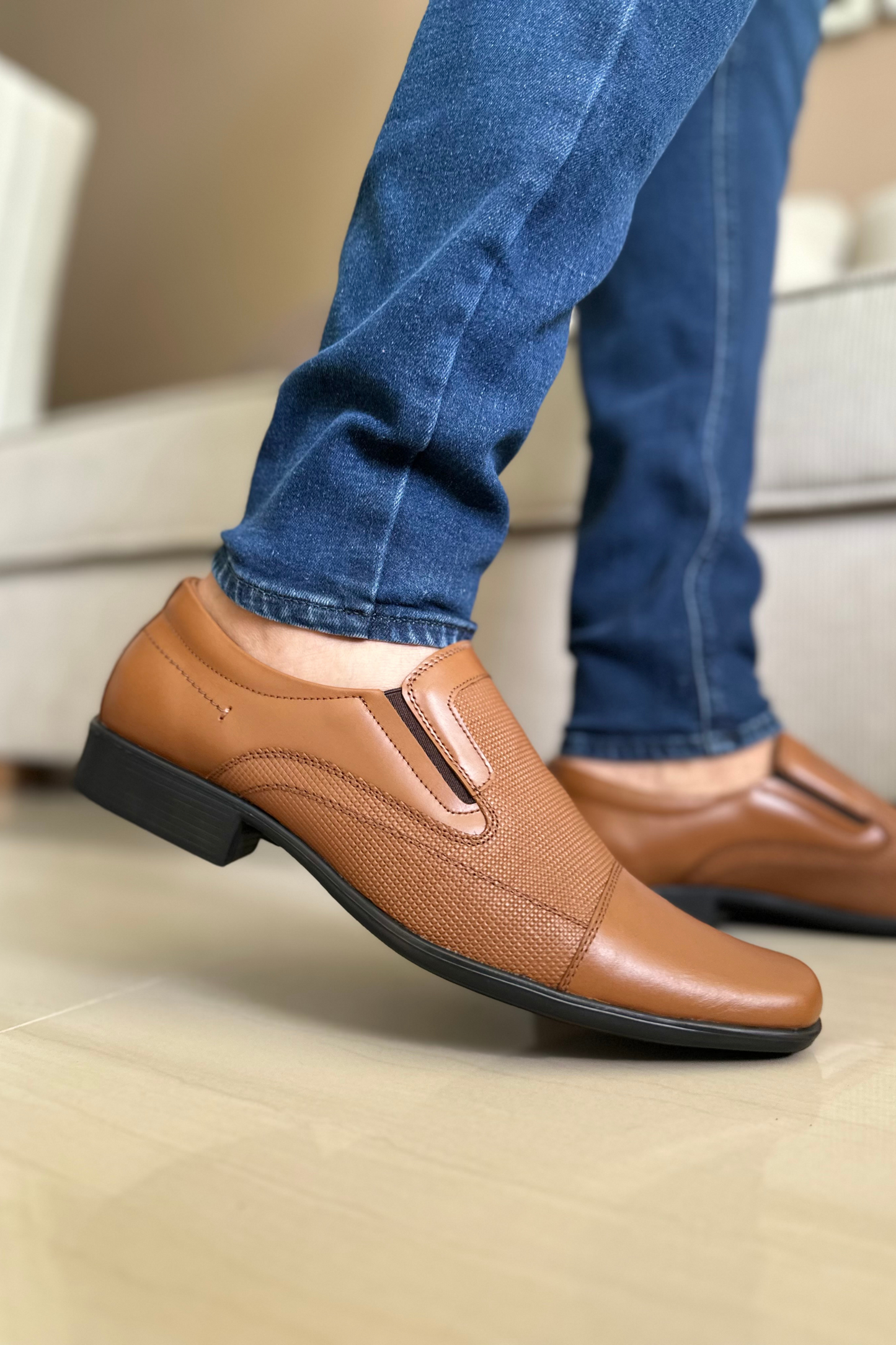 ELEGANTES FER - EN CUERO - PARA HOMBRE