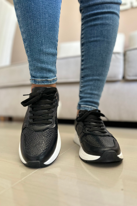 SNEAKER JULY - EN CUERO - PARA DAMA