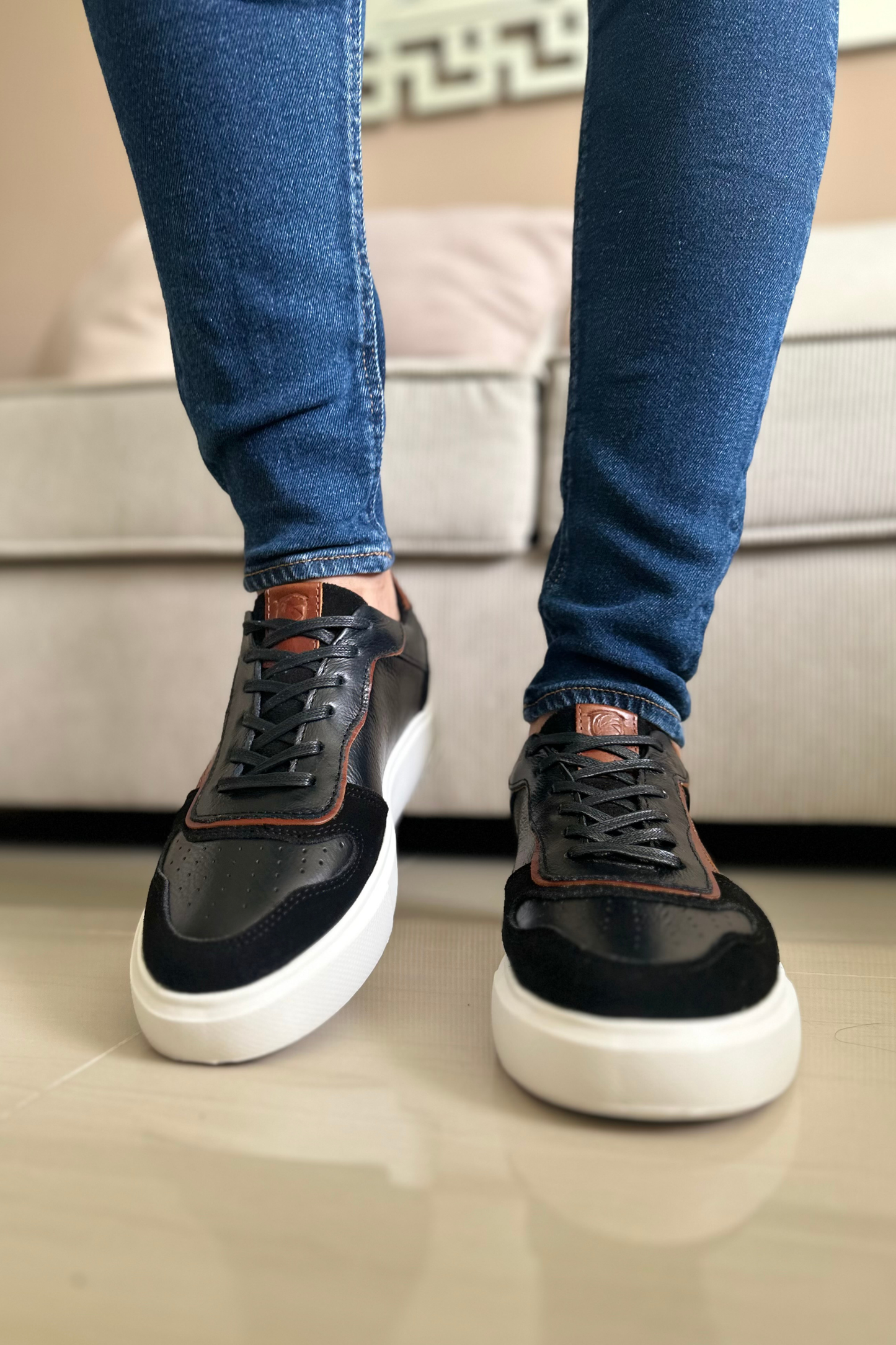SNEAKER MOJABI - EN CUERO - PARA HOMBRE - REF: 616