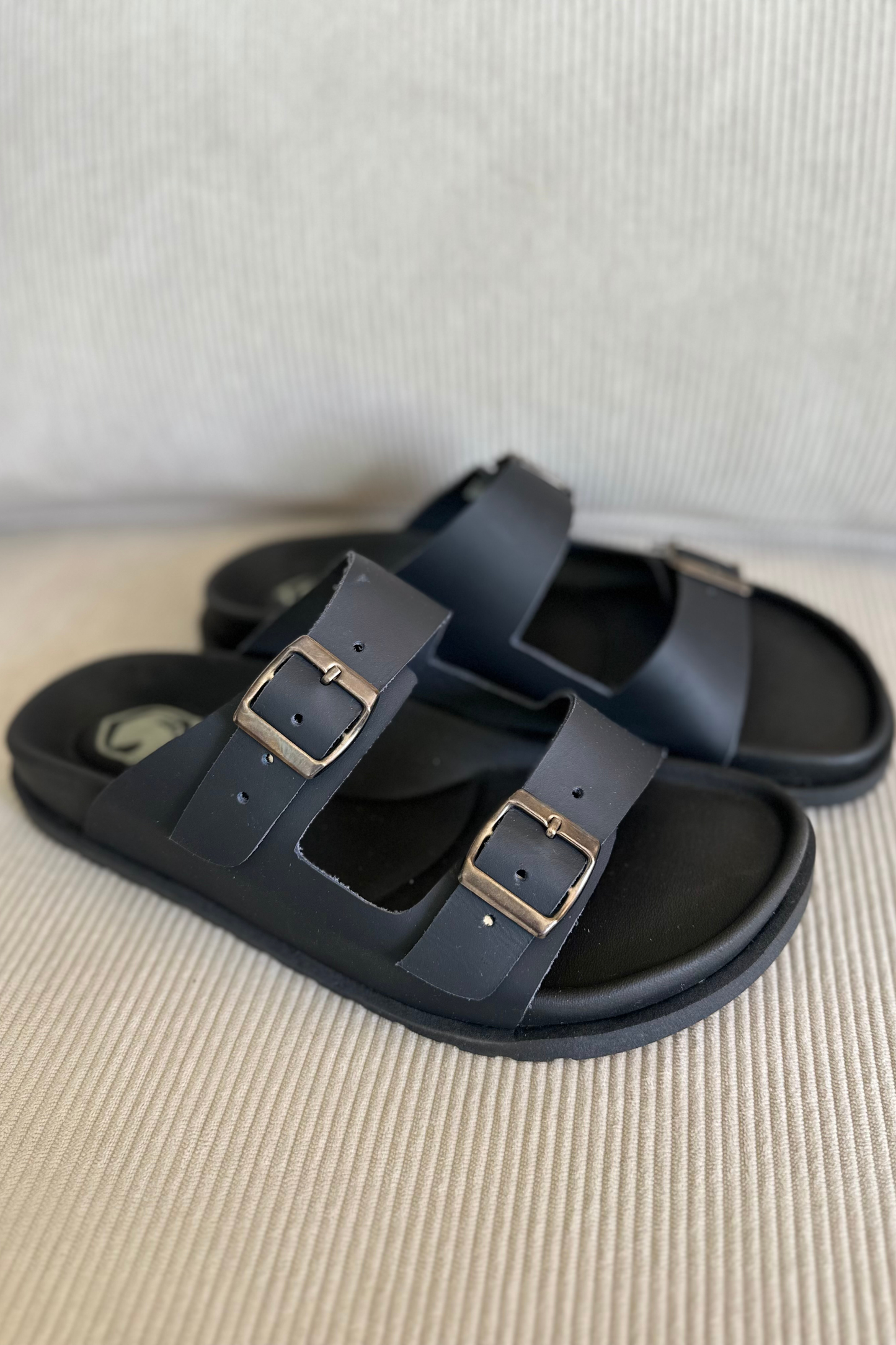 SANDALIAS PANGOL - EN CUERO - PARA HOMBRE