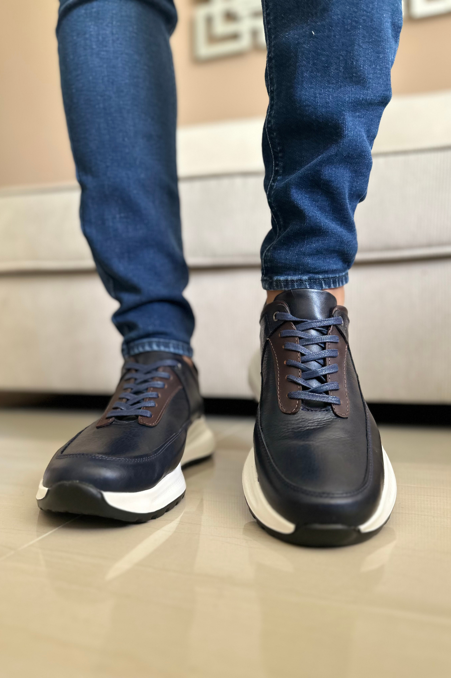 SNEAKERS FARLOM - PARA HOMBRE - EN CUERO