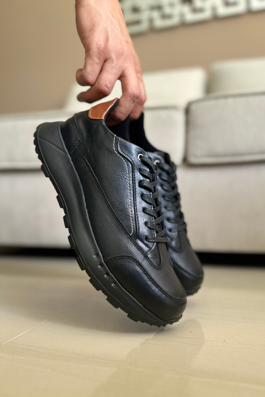 SNEAKERS TRAPINCH - PARA HOMBRE - EN CUERO REF: 75