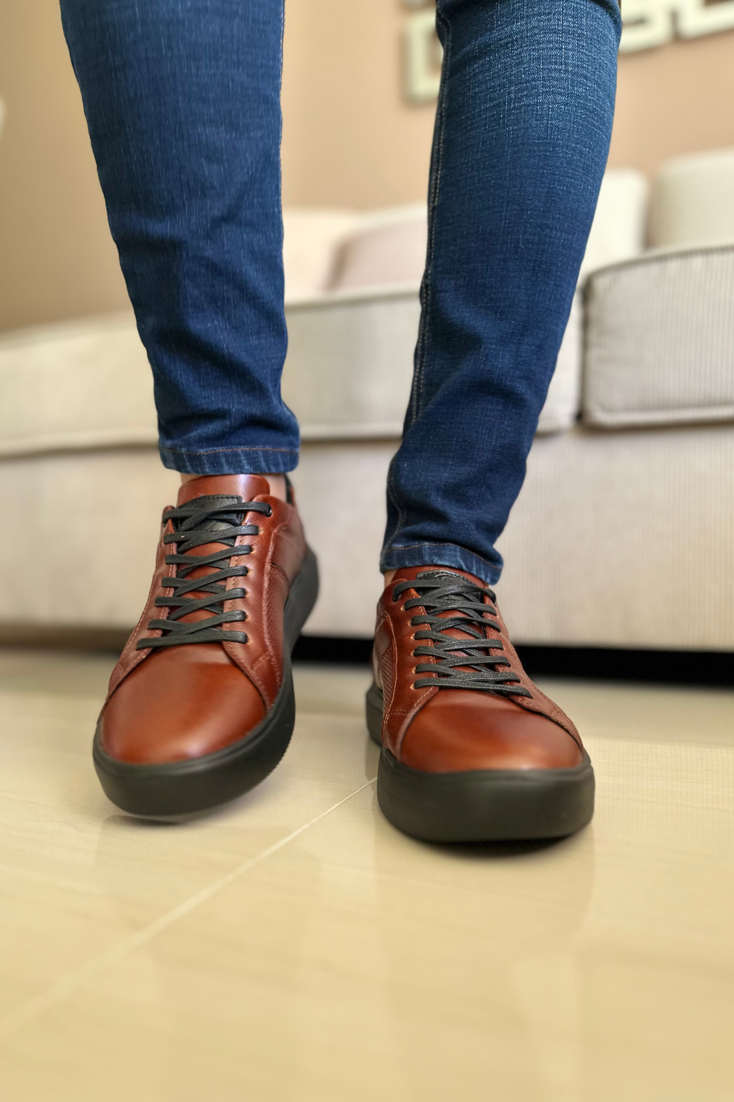 SNEAKER OLISE - EN CUERO - PARA HOMBRE