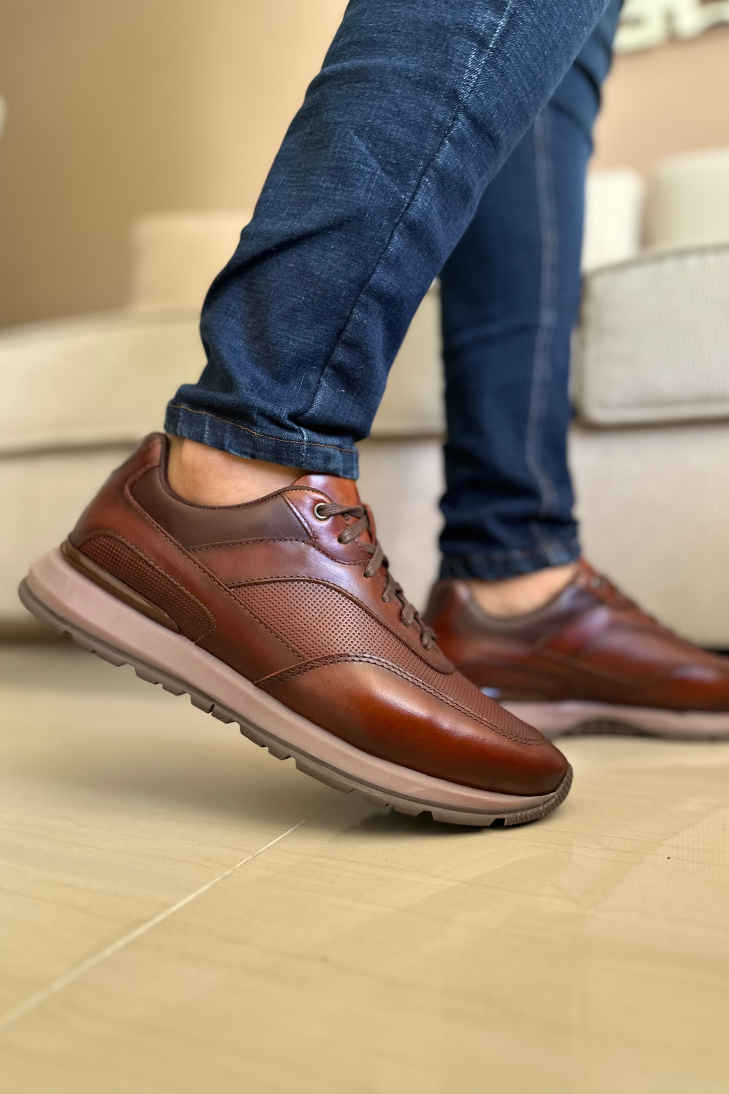 SNEAKER MERINO - EN CUERO - PARA HOMBRE