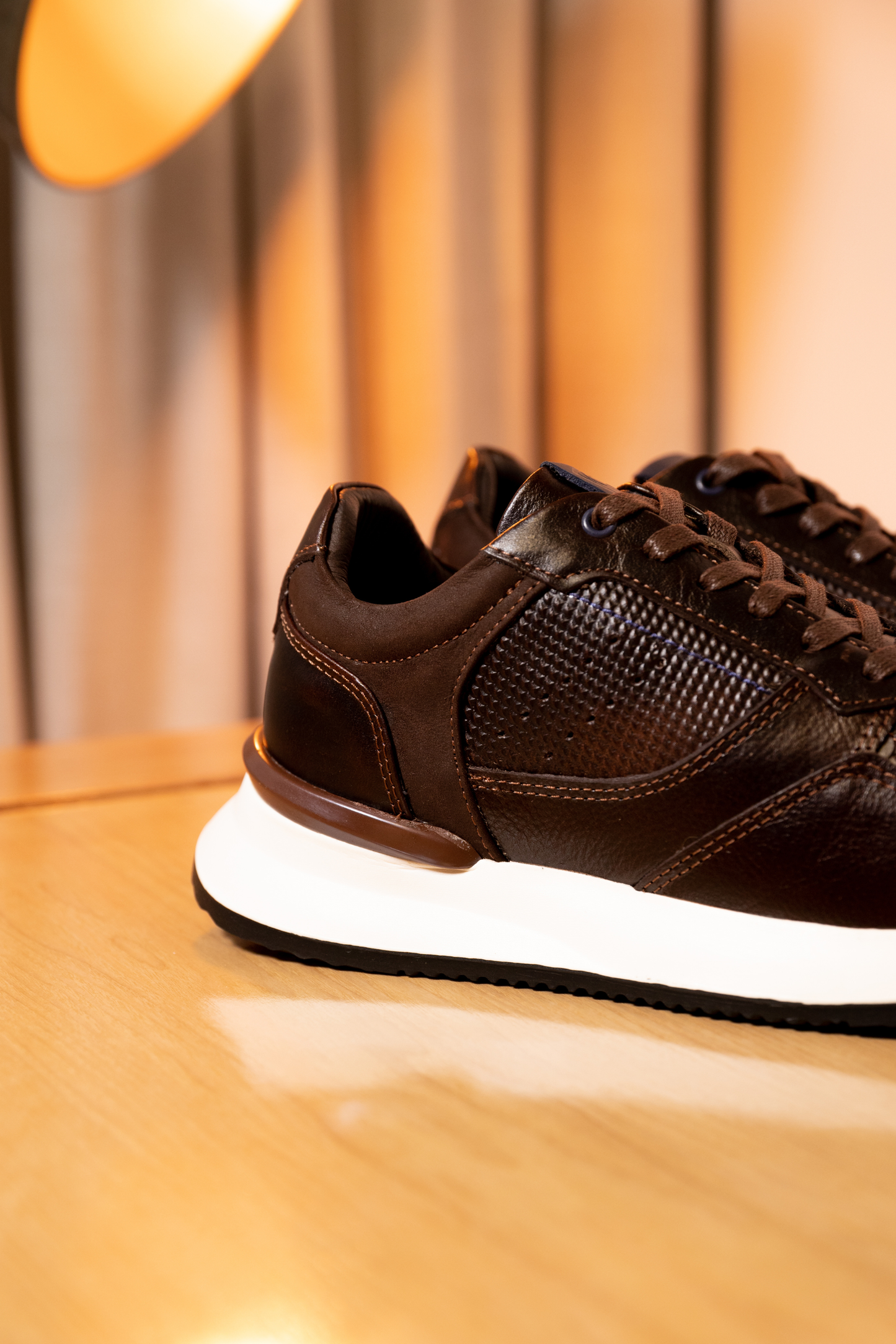SNEAKER NIKO - EN CUERO - PARA HOMBRE - REF: ANT D12