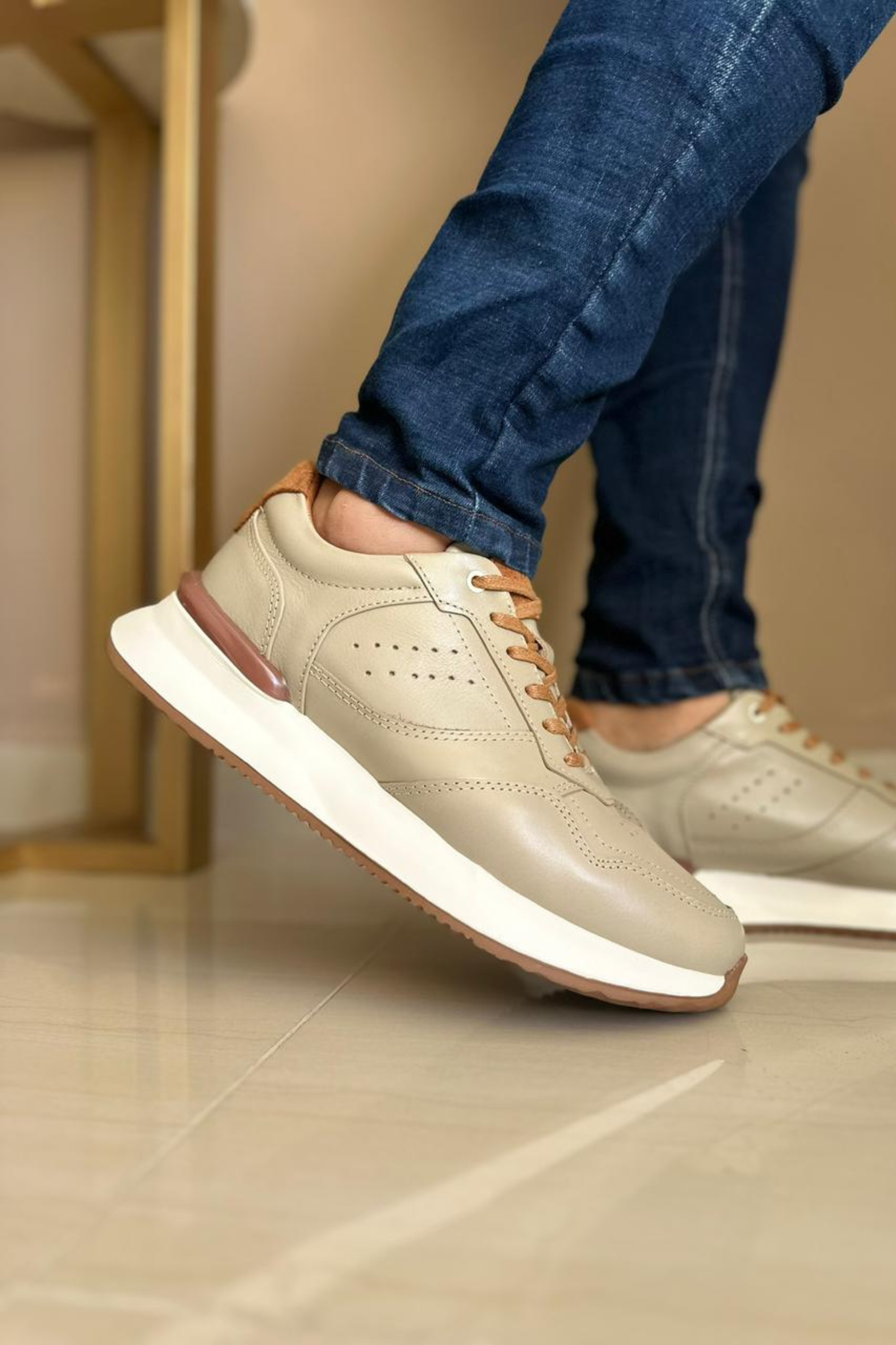 SNEAKER NIKO - EN CUERO - PARA HOMBRE - REF: ANT D12