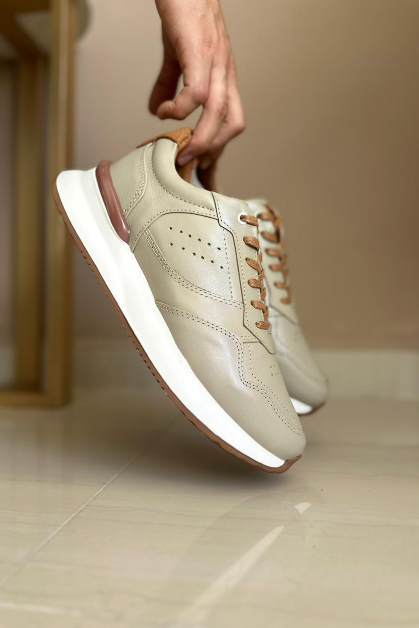 SNEAKER NIKO - EN CUERO - PARA HOMBRE - REF: ANT D12