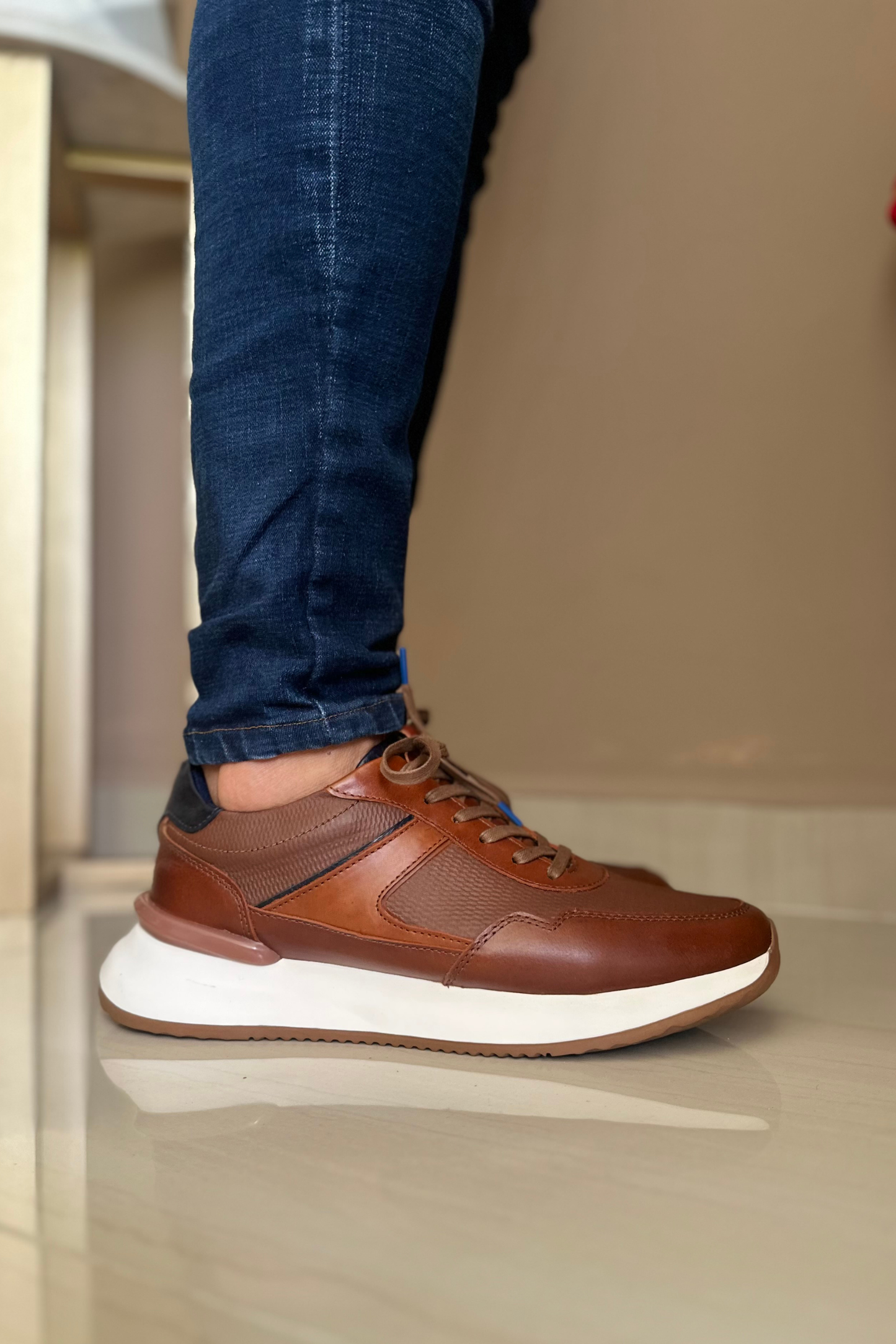 SNEAKER NAY - EN CUERO - PARA HOMBRE - REF: ADO 6488