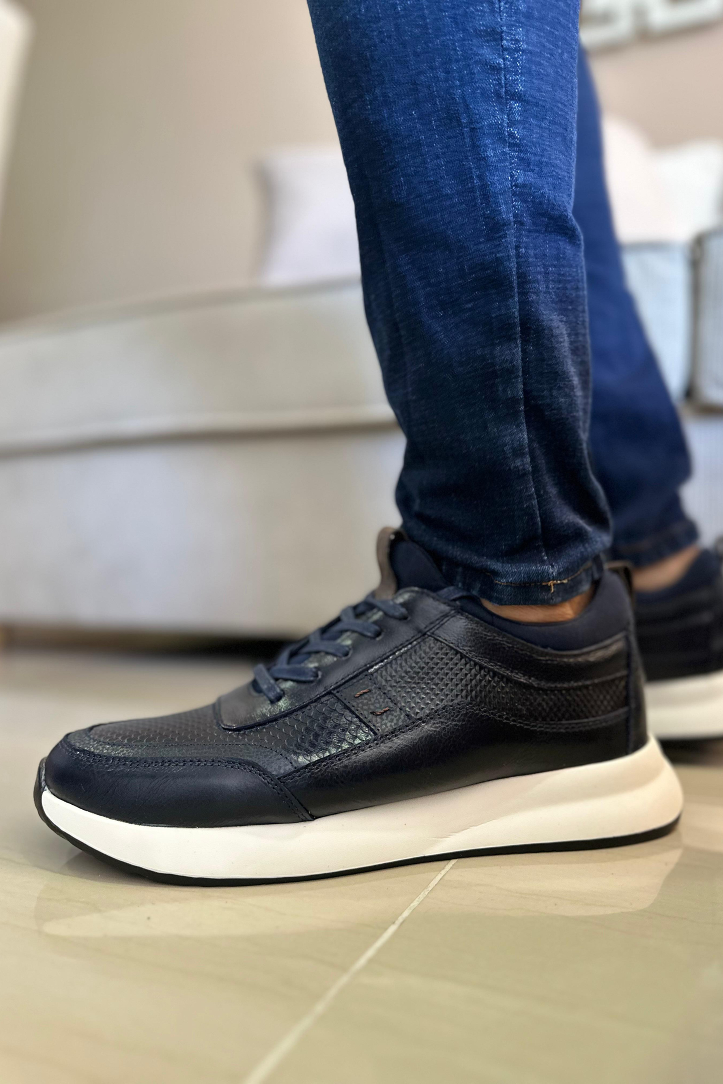 SNEAKER DINAMITE - EN CUERO - PARA HOMBRE - REF: 3217
