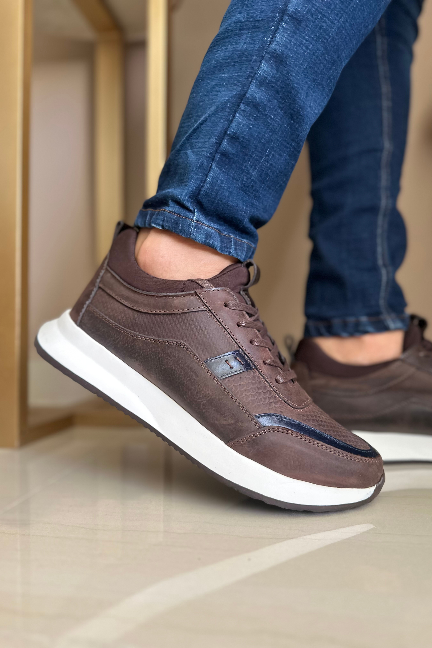 SNEAKER DINAMITE - EN CUERO - PARA HOMBRE - REF: 3217