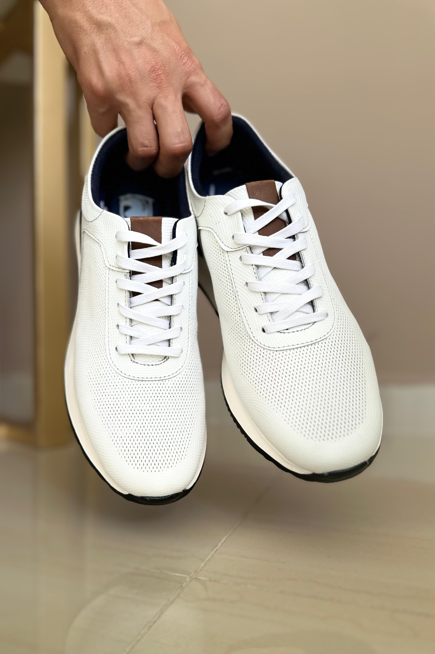 SNEAKER LYONS - EN CUERO - PARA HOMBRE - REF: 6412